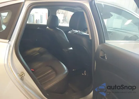 2013 Buick Verano Leather Group z USA, uszkodzony, nr VIN 1G4PS5SKXD4192915